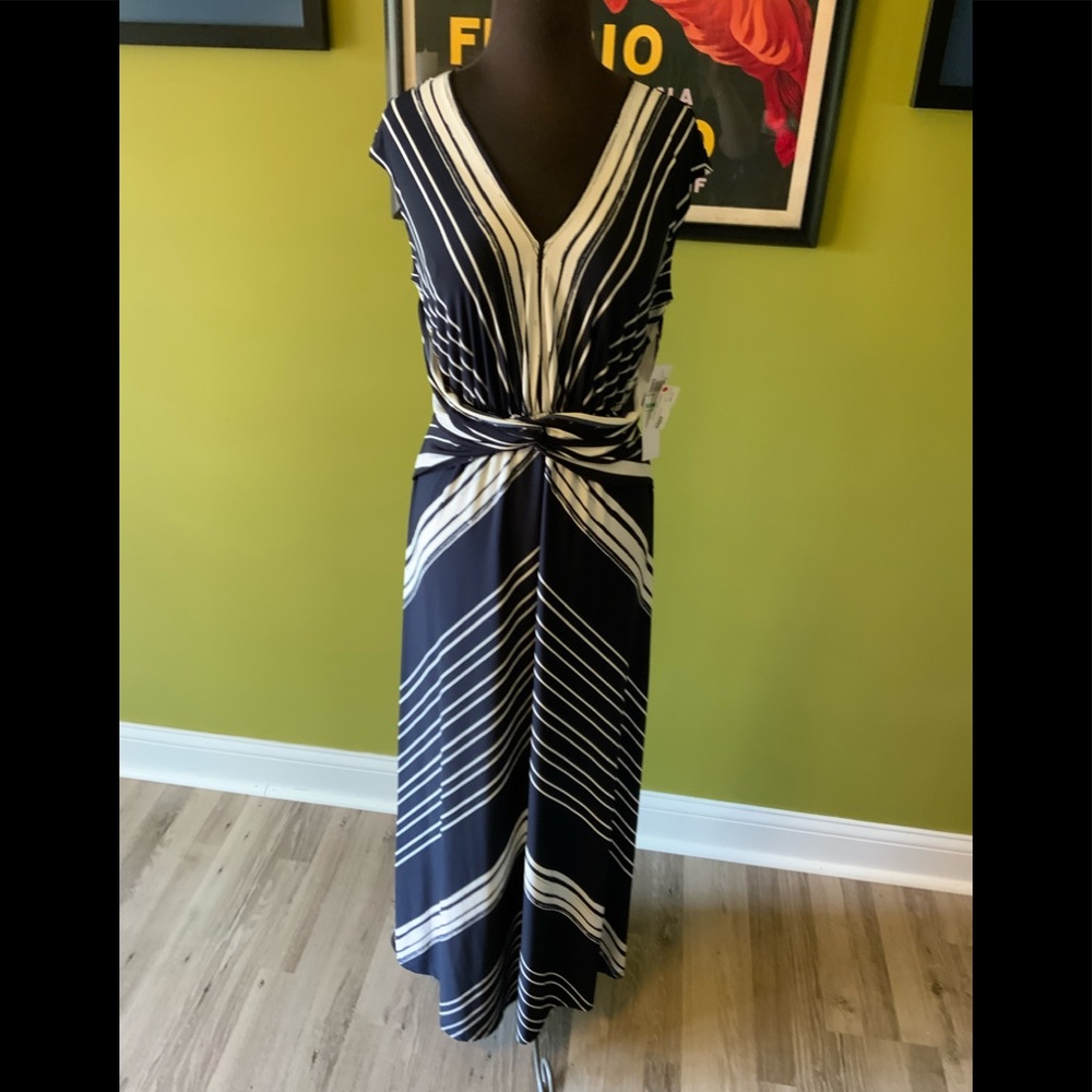 NWT London Times Maxi